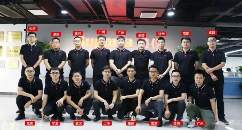 為了離你更近，才有了這張“新”合影